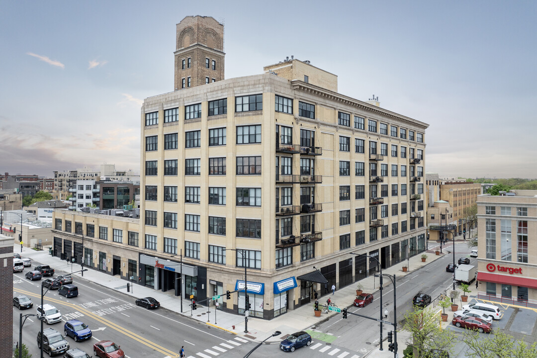 Tower Lofts in Chicago, IL - Building Photo