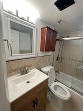 244 Beacon St, Unit 2 in Boston, MA - Building Photo - Building Photo