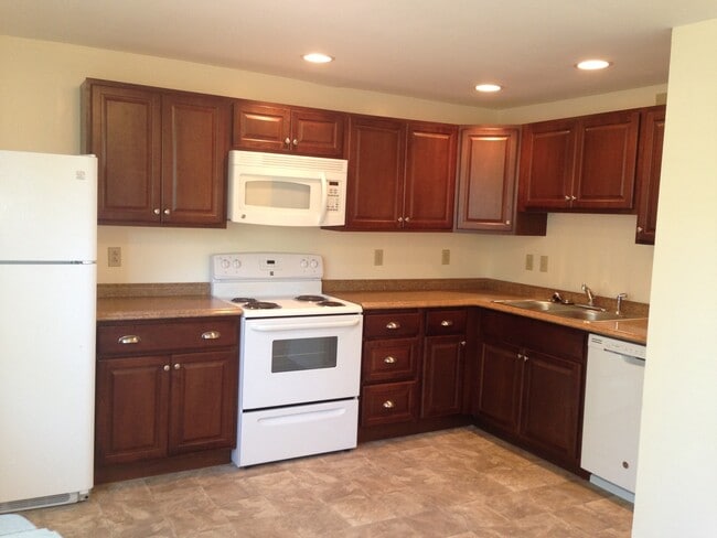 property at 503 Cortland Dr E