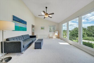 504 Cedar Orchard Dr W in Blacksburg, VA - Building Photo - Building Photo