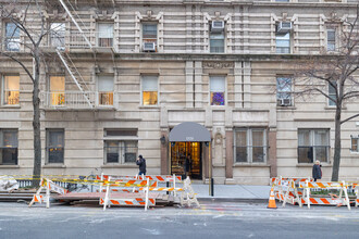 28 E 94th St in New York, NY - Building Photo - Building Photo