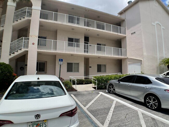 property at 5016 Rose Hill Dr