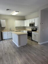 2731 S Sailors Way in Gilbert, AZ - Building Photo - Building Photo