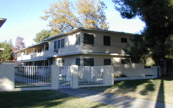 434 W 18th St in San Bernardino, CA - Foto de edificio - Building Photo