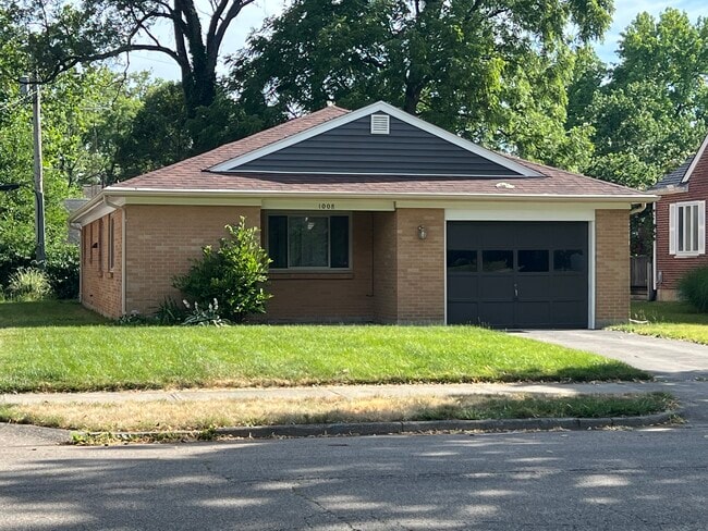 property at 1008 Broadview Blvd