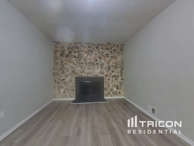 9314 Fox Run Dr in Clinton, MD - Building Photo - Building Photo