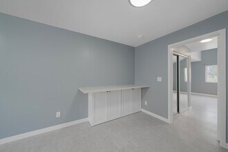 808 St Louis Ave, Unit 808 A Saint Louis Ave in Long Beach, CA - Foto de edificio - Building Photo