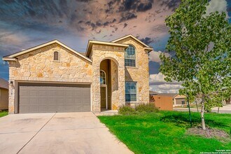 2307 Clover Ridge in New Braunfels, TX - Building Photo - Building Photo