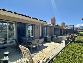 430 Sierra Madre S in Palm Desert, CA - Building Photo - Building Photo