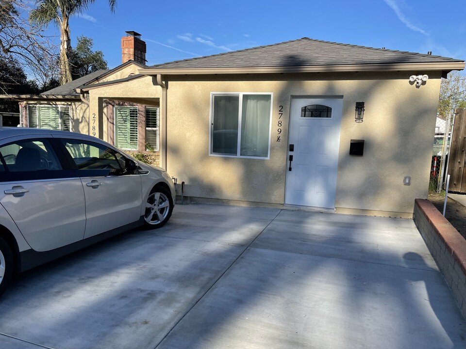 2789 Glen Ave, Unit Studio in Altadena, CA - Foto de edificio