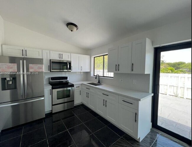 14013 SW 281st Terrace in Homestead, FL - Building Photo - Building Photo