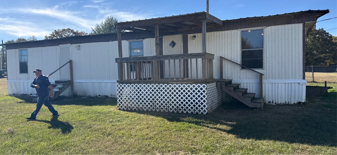 112 W Spruce in Lockesburg, AR - Building Photo