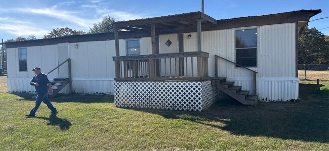 property at 112 W Spruce