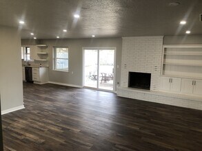 2209 Iowa St in Norman, OK - Building Photo - Building Photo