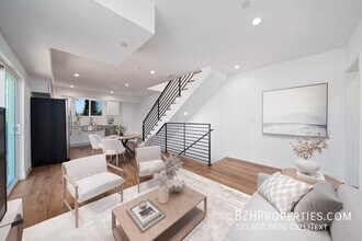 6336 Beck Ave in Los Angeles, CA - Building Photo - Building Photo