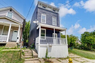 1852 Knox St in Cincinnati, OH - Building Photo - Building Photo