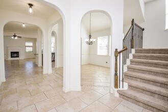 6151 Harmony Park Lane in Fulshear, TX - Foto de edificio - Building Photo