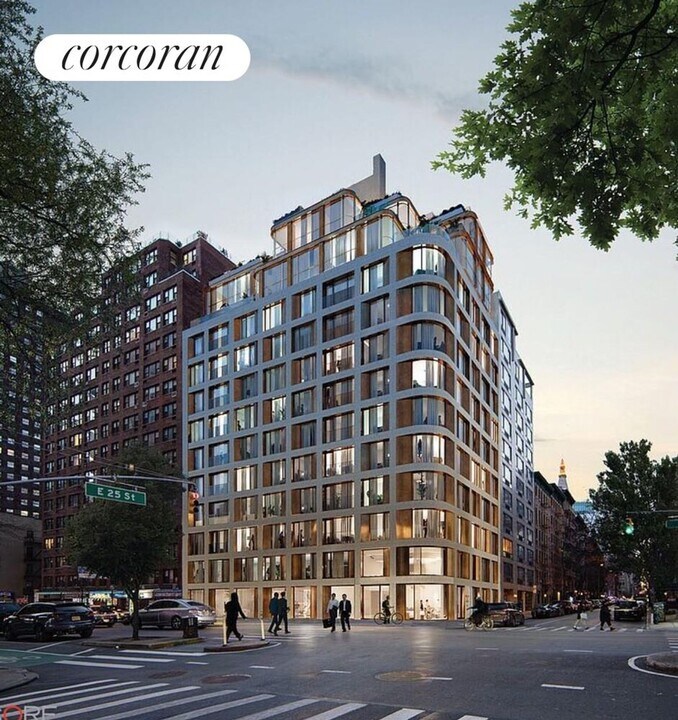 250 E 25th St in Brooklyn, NY - Building Photo