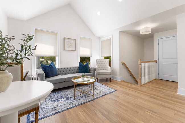 211 Union Ave, Unit 1