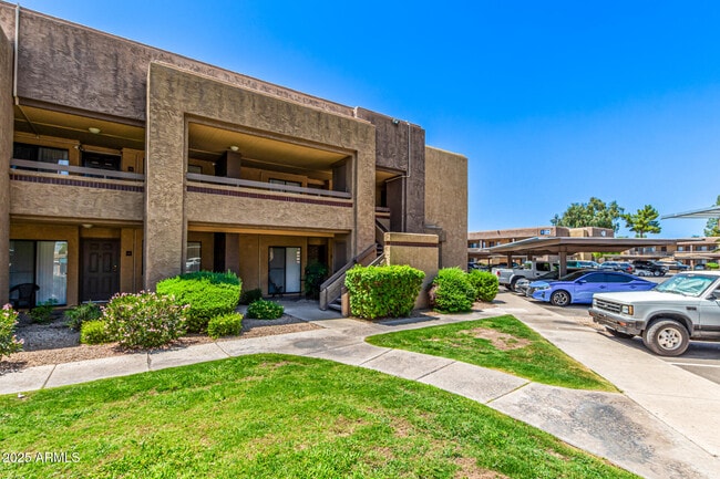 3601 W Tierra Buena Ln in Phoenix, AZ - Building Photo - Building Photo