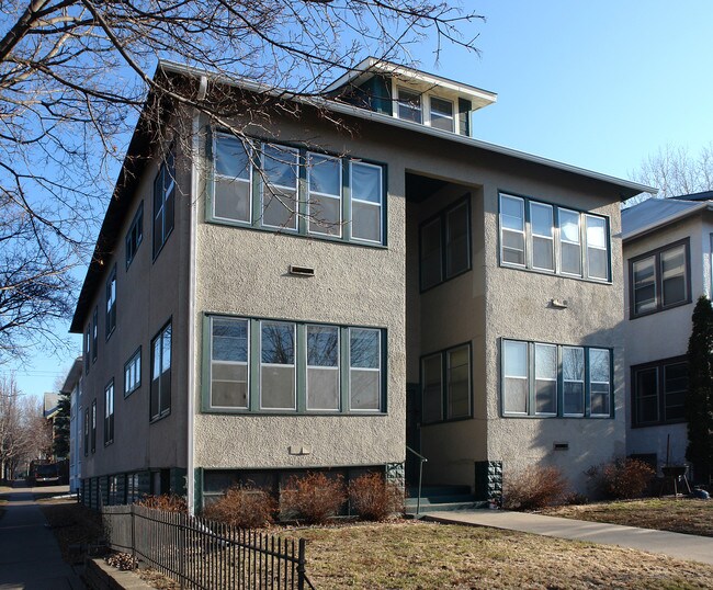 1817 Ashland Ave in St. Paul, MN - Building Photo - Building Photo