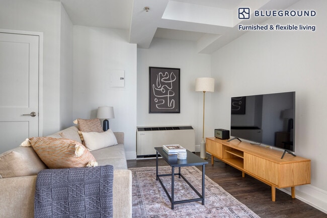354 E 91st St in New York, NY - Building Photo - Building Photo