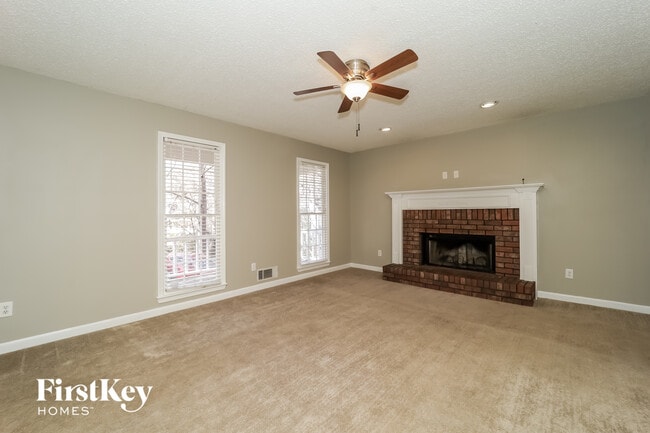 128 Edgar Ct in Hiram, GA - Building Photo - Building Photo