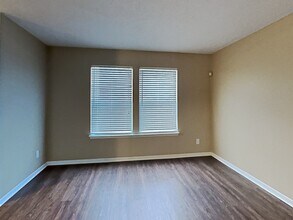 10099 Weeping Cherry Dr in Fishers, IN - Building Photo - Building Photo