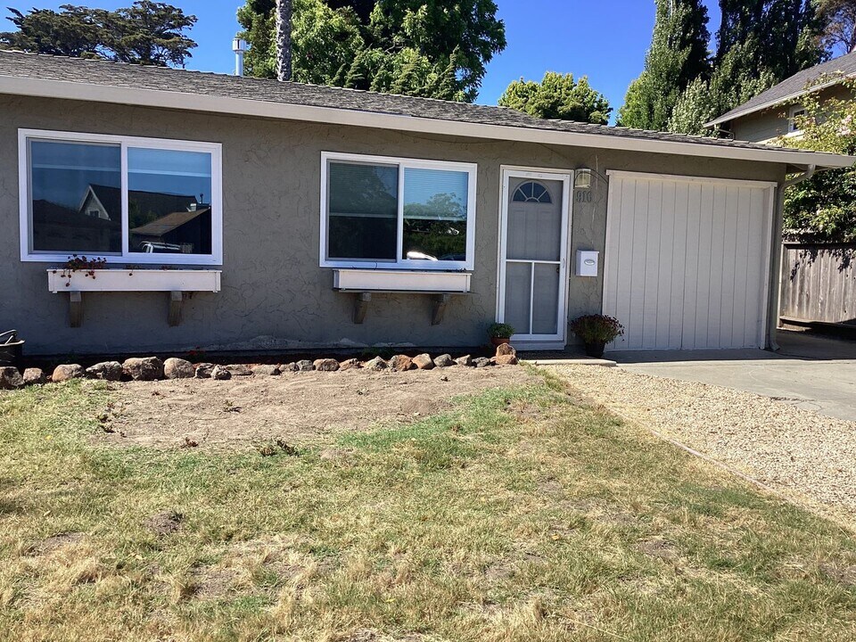 916 Delaware Ave in Santa Cruz, CA - Building Photo