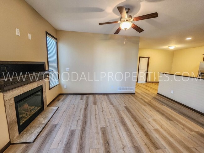 3103 NW 19th St in Ankeny, IA - Building Photo - Building Photo