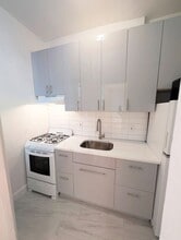 668 Riverside Dr in New York, NY - Building Photo - Building Photo