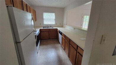 1016 Ancestry Dr in Fayetteville, NC - Building Photo - Building Photo