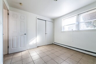 812 S 19th Ave Maywood, IL 60153 in Maywood, IL - Building Photo - Building Photo