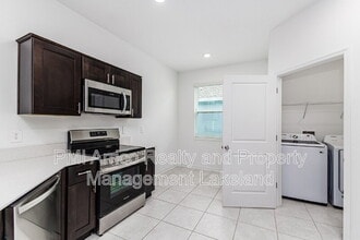 1121 Deepwater Cir in Eagle Lake, FL - Building Photo - Building Photo