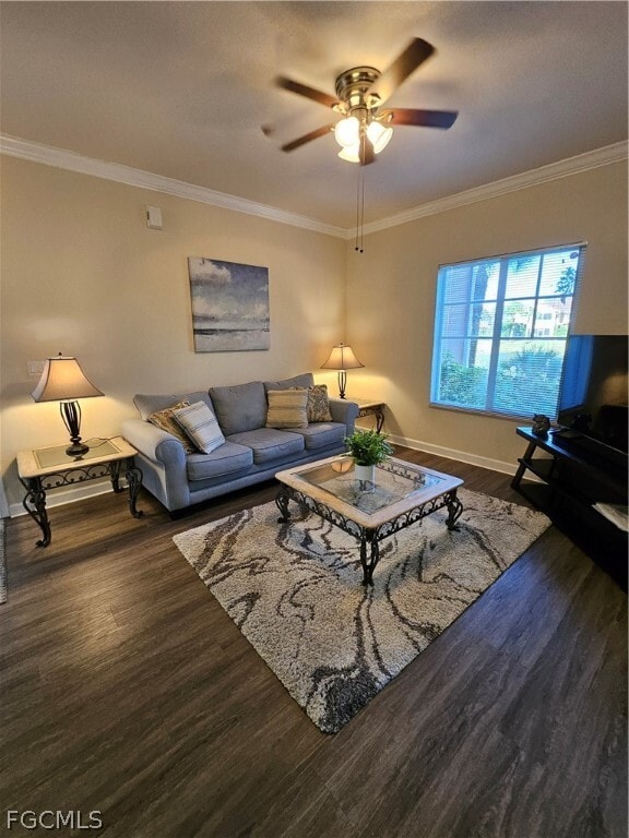 13110 Bella Casa Cir in Ft. Myers, FL - Foto de edificio - Building Photo