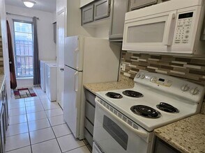 7155 Fair Oaks Ave in Dallas, TX - Building Photo - Building Photo