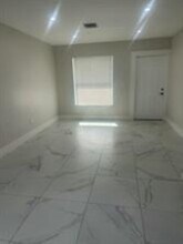 1227 NW 6th Ave, Unit A in Fort Lauderdale, FL - Building Photo - Building Photo