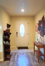 914 Alberni St in East Palo Alto, CA - Building Photo - Building Photo