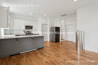 423-425 DeKalb St in Norristown, PA - Building Photo - Building Photo