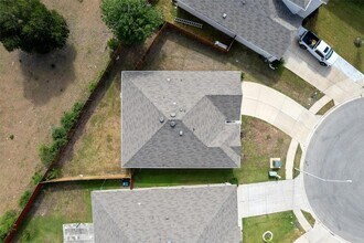 12701 Brahmin Dr, Unit 3 in Austin, TX - Building Photo - Building Photo