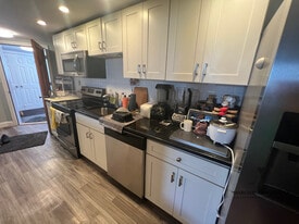 7 Denby Rd, Unit 1 in Boston, MA - Building Photo