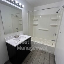 537 Eastern Ave NE in Grand Rapids, MI - Building Photo - Building Photo