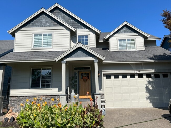 property at 3089 SE Riesling Rd