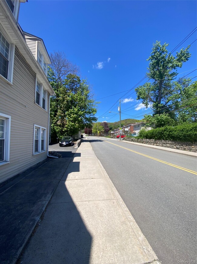 31 Mountain Ave in Highland Falls, NY - Building Photo - Building Photo