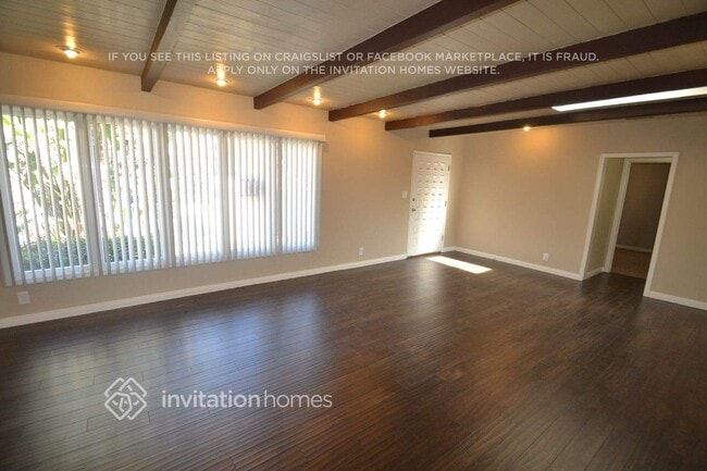 22054 Crespi St in Los Angeles, CA - Building Photo - Building Photo