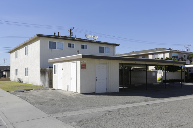 14692 Bushard St in Westminster, CA - Foto de edificio - Building Photo