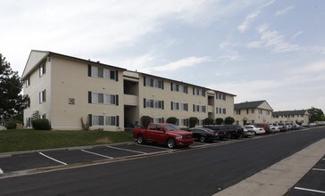 Sunset Peak in Thornton, CO - Foto de edificio - Building Photo