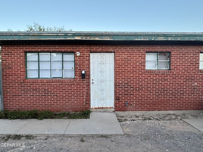 property at 3906 Harrison Ave