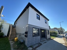 145 Ross St in St Thomas, ON - Building Photo