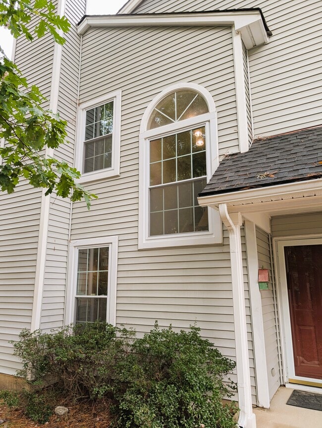 10819 Smithers Ct in Richmond, VA - Foto de edificio - Building Photo